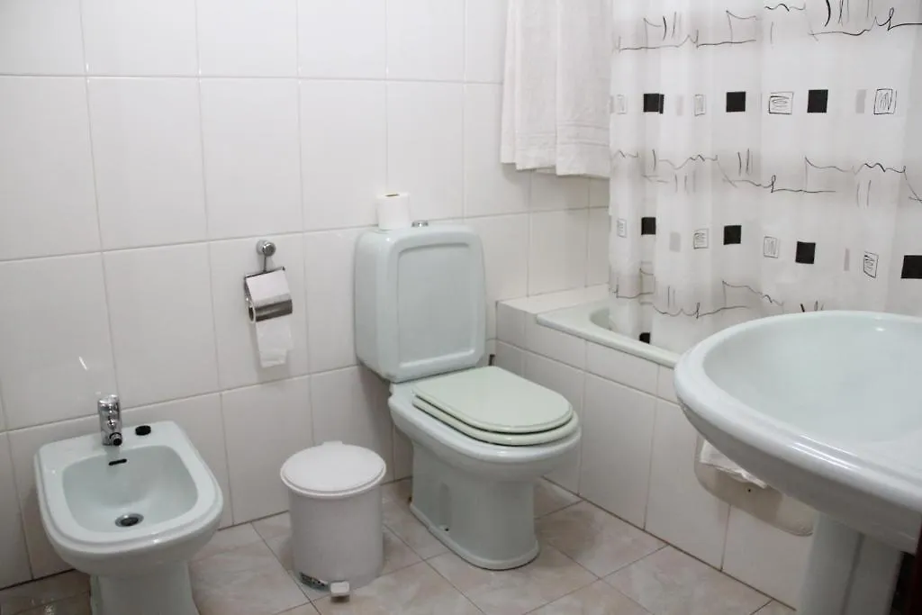 Santo Antonio Guest House Santa Cruz