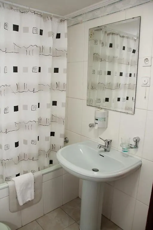 Santo Antonio Guest House Santa Cruz