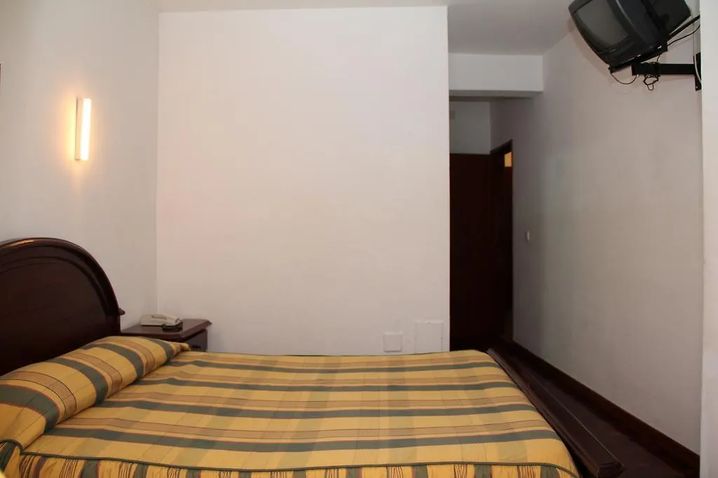 Santo Antonio Guest House Santa Cruz